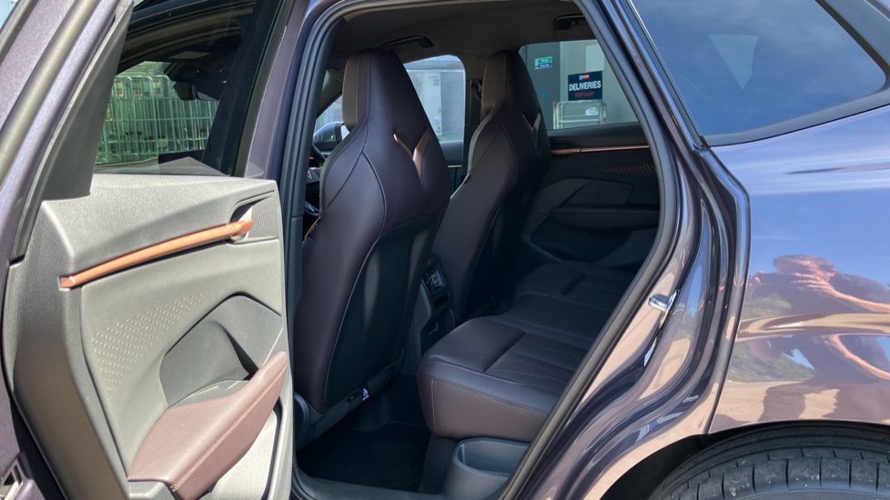 CUPRA Terramar 1.5 eHybrid 272 VZ2 5dr DSG Hatchback - Image 16