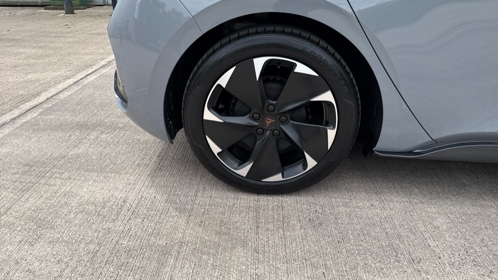 CUPRA Born 170kW e-Boost V1 59kWh 5dr Auto Electric Hatchback - Image 31