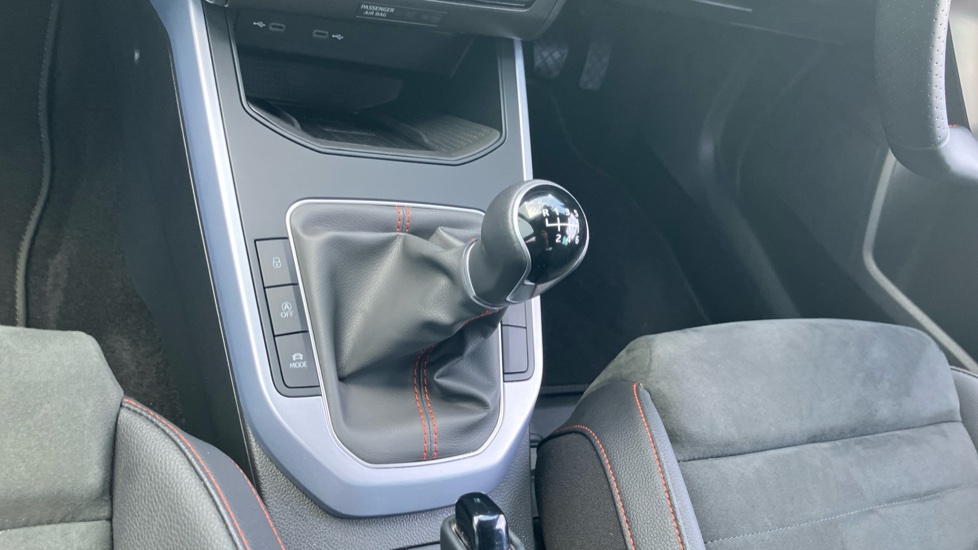 SEAT Arona 1.0 TSI 110 FR Sport 5dr Petrol Hatchback - Image 13