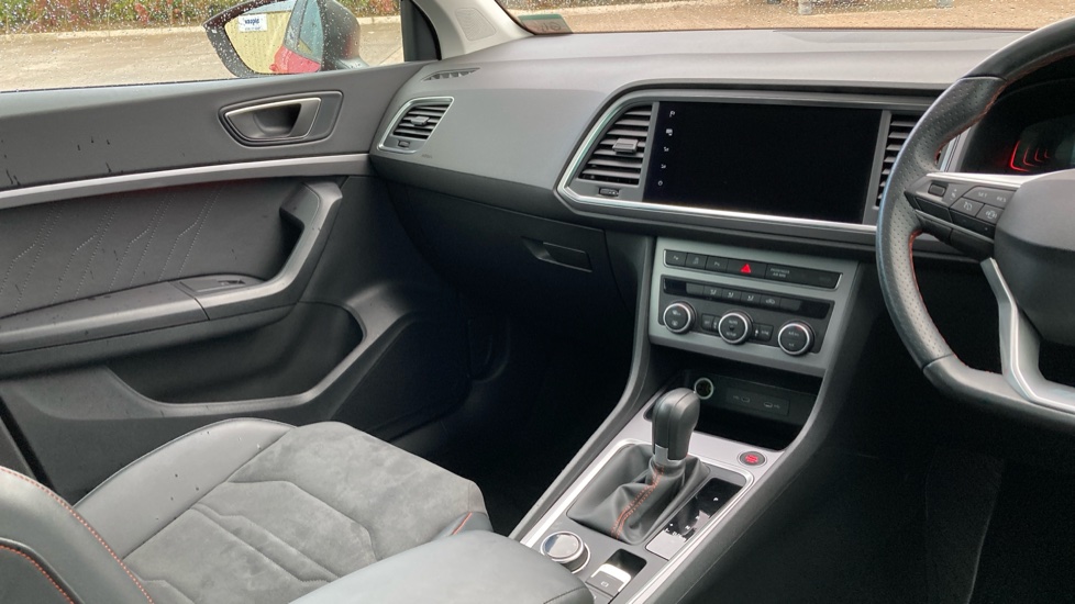 SEAT Ateca 1.5 TSI EVO FR 5dr DSG Petrol Estate - Image 14