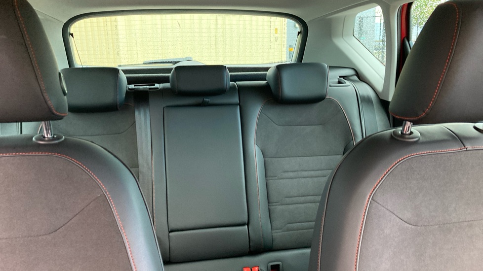 SEAT Ateca 1.5 TSI EVO FR 5dr DSG Petrol Estate - Image 15