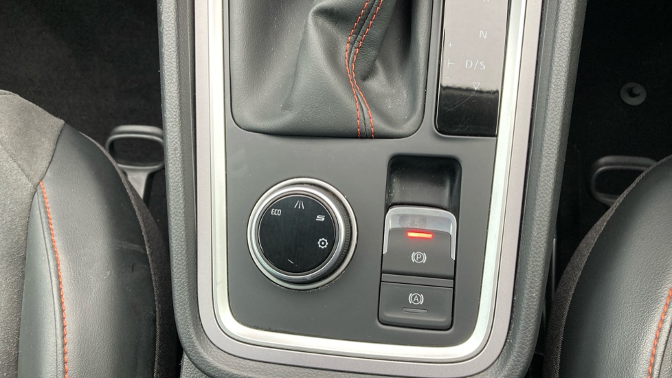 SEAT Ateca 1.5 TSI EVO FR 5dr DSG Petrol Estate - Image 23