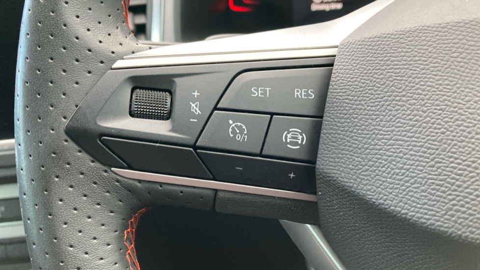 SEAT Ateca 1.5 TSI EVO FR 5dr DSG Petrol Estate - Image 26