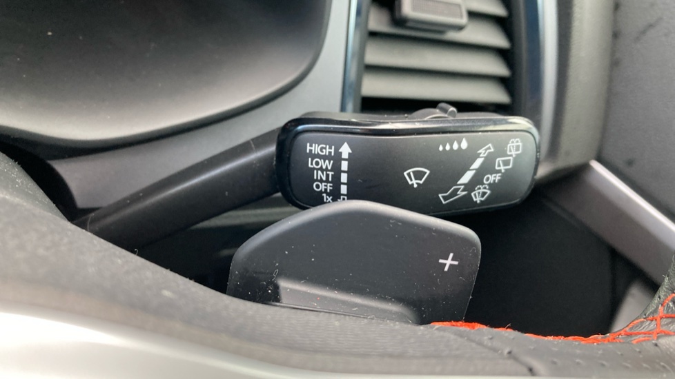 SEAT Ateca 1.5 TSI EVO FR 5dr DSG Petrol Estate - Image 30