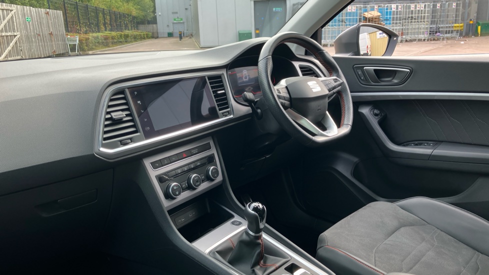 SEAT Ateca 1.5 TSI EVO FR 5dr Petrol Estate - Image 9
