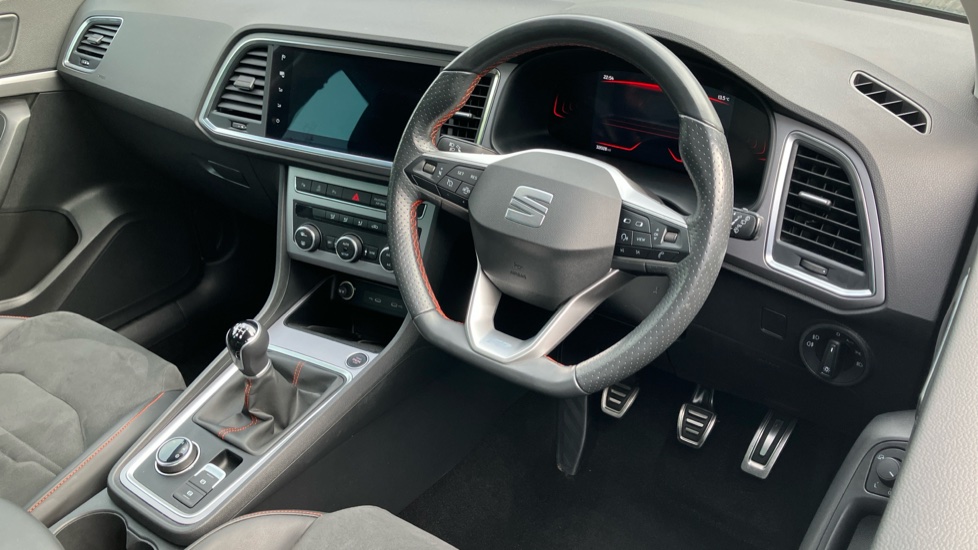 SEAT Ateca 1.5 TSI EVO FR 5dr Petrol Estate - Image 11