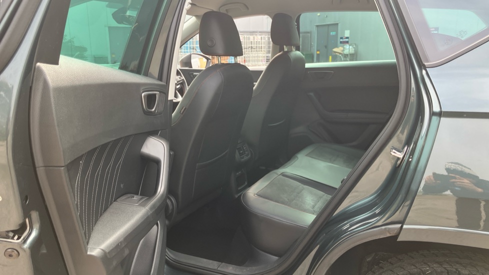 SEAT Ateca 1.5 TSI EVO FR 5dr Petrol Estate - Image 16