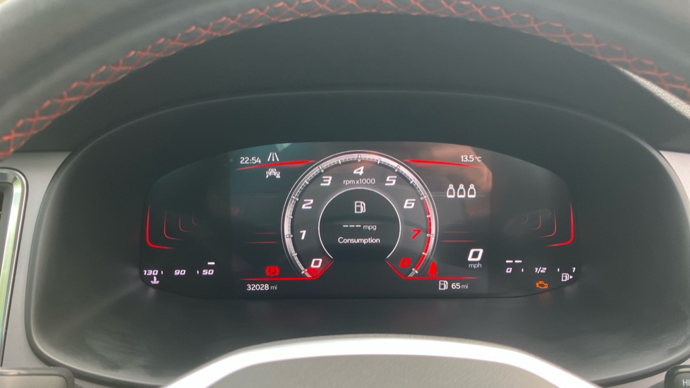 SEAT Ateca 1.5 TSI EVO FR 5dr Petrol Estate - Image 18