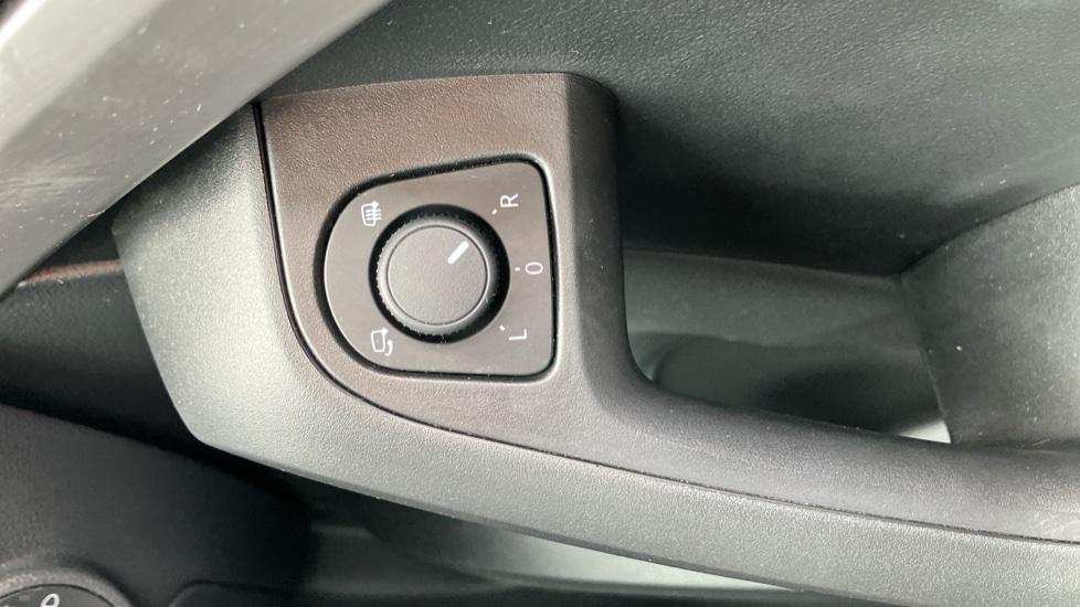 SEAT Ateca 1.5 TSI EVO FR 5dr Petrol Estate - Image 43