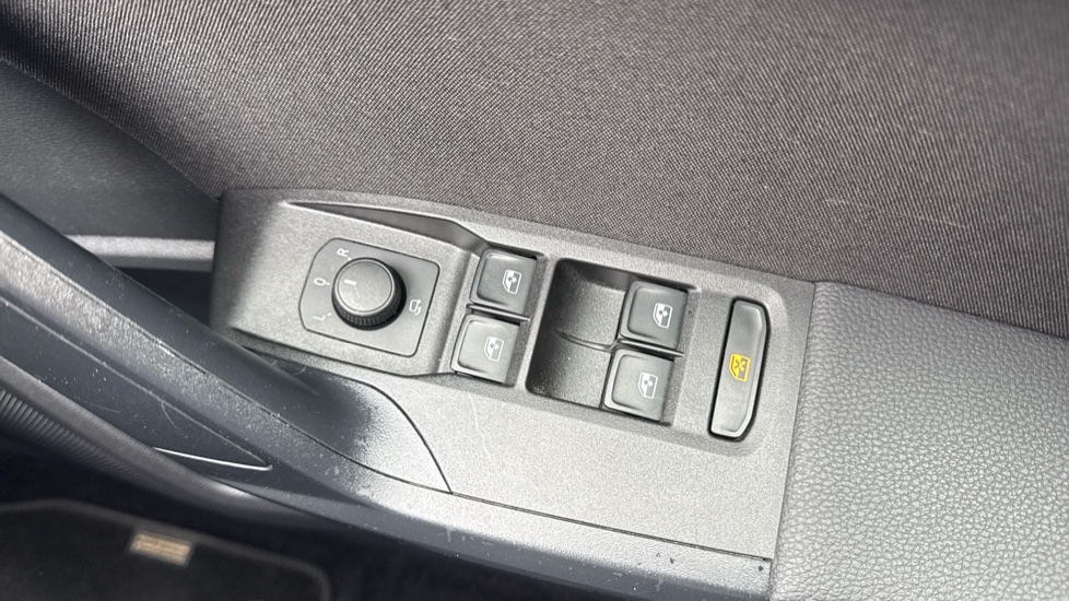 SEAT Arona 1.0 TSI 110 FR 5dr Petrol Hatchback - Image 31