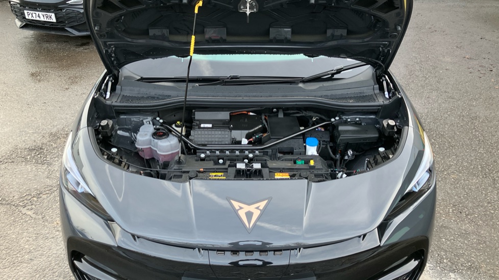 CUPRA Tavascan 250kW VZ2 77kWh AWD 5dr Auto Electric Estate - Image 8