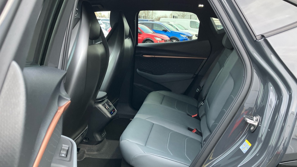 CUPRA Tavascan 250kW VZ2 77kWh AWD 5dr Auto Electric Estate - Image 16