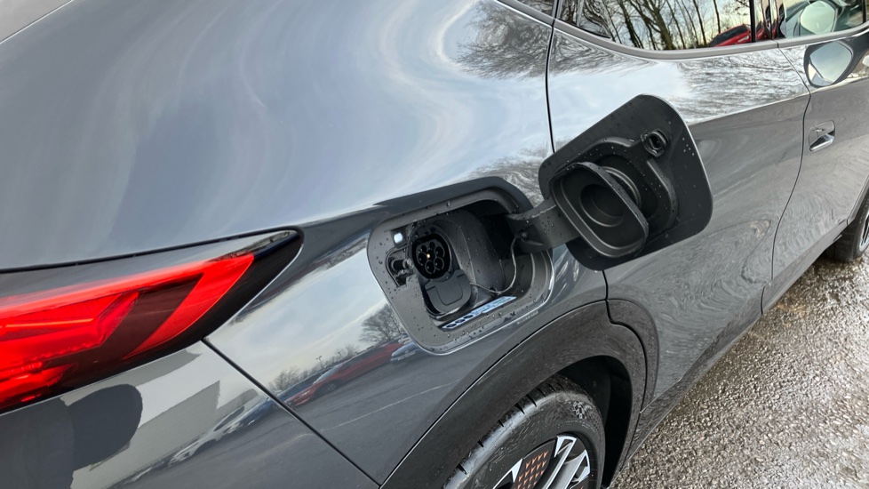CUPRA Tavascan 250kW VZ2 77kWh AWD 5dr Auto Electric Estate - Image 35