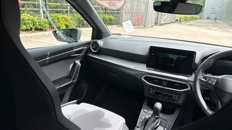 SEAT Arona 1.0 TSI 115 FR First Edition 5dr DSG Petrol Hatchback - Image 14