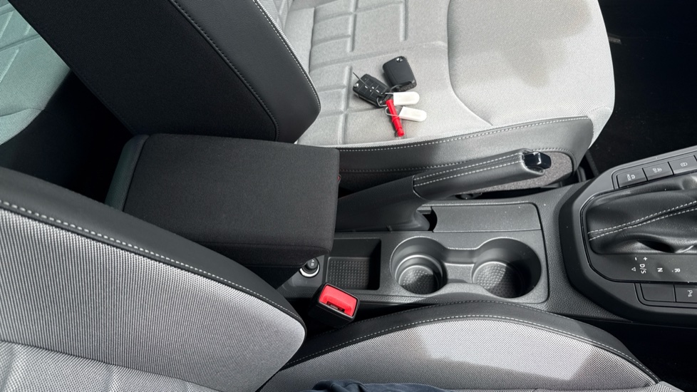 SEAT Arona 1.0 TSI 115 FR First Edition 5dr DSG Petrol Hatchback - Image 34