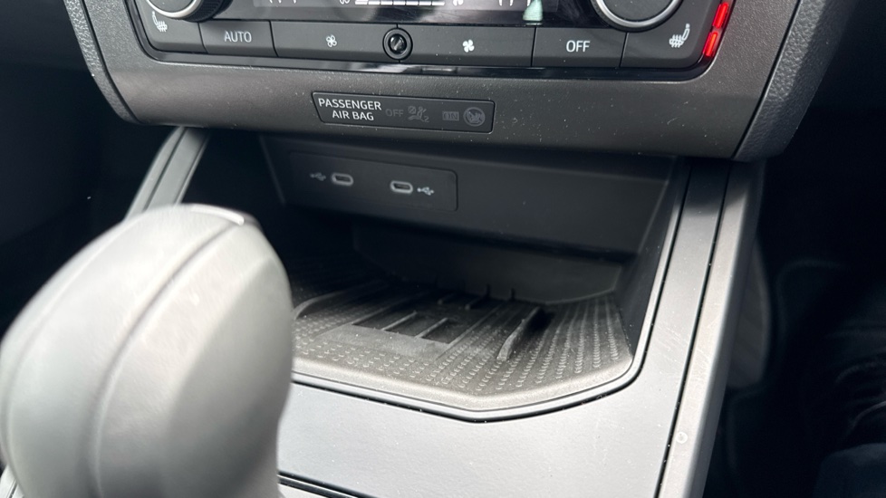 SEAT Arona 1.0 TSI 115 FR First Edition 5dr DSG Petrol Hatchback - Image 36