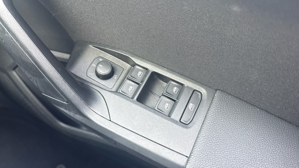 SEAT Arona 1.0 TSI 115 FR [EZ] 5dr Petrol Hatchback - Image 33