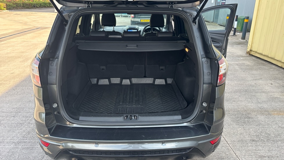 Ford Kuga 1.5 TDCi ST-Line 5dr 2WD Diesel Estate - Image 4