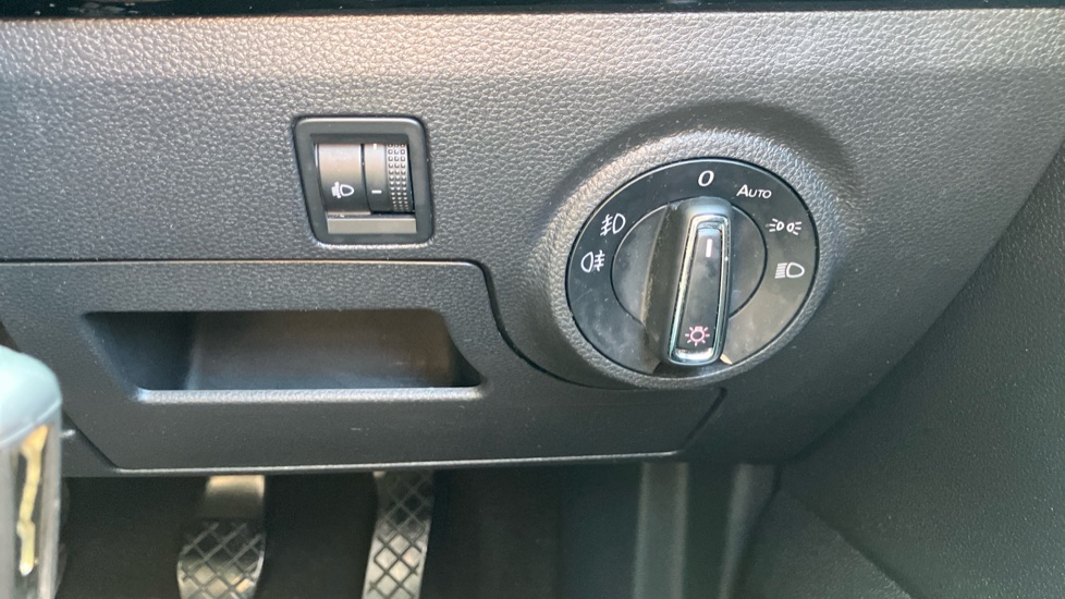 SEAT Ibiza 1.0 TSI 115 FR 5dr Petrol Hatchback - Image 33