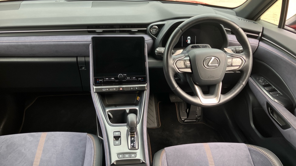 Lexus LBX 1.5 Takumi 5dr E-CVT Hybrid Hatchback - Image 10