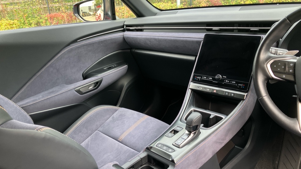 Lexus LBX 1.5 Takumi 5dr E-CVT Hybrid Hatchback - Image 14