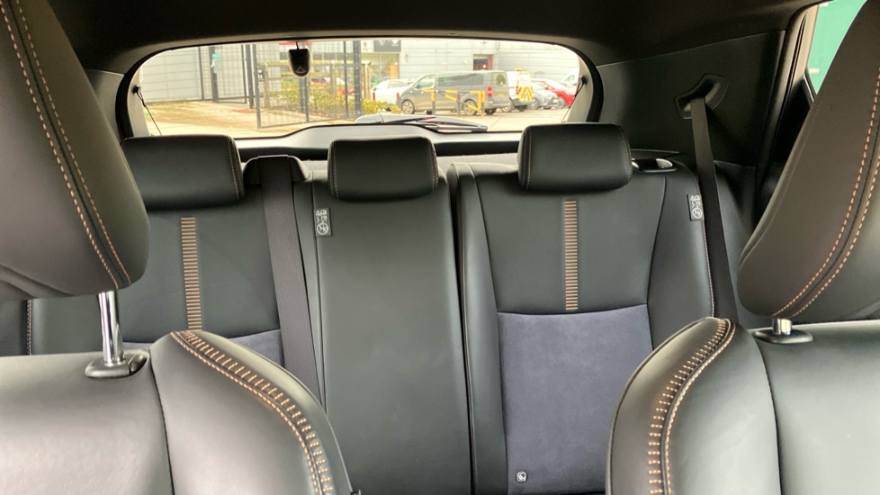 Lexus LBX 1.5 Takumi 5dr E-CVT Hybrid Hatchback - Image 15