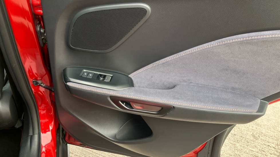 Lexus LBX 1.5 Takumi 5dr E-CVT Hybrid Hatchback - Image 47