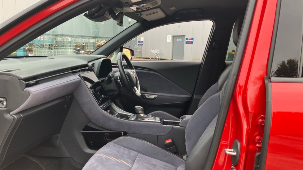 Lexus LBX 1.5 Takumi 5dr E-CVT Hybrid Hatchback - Image 68