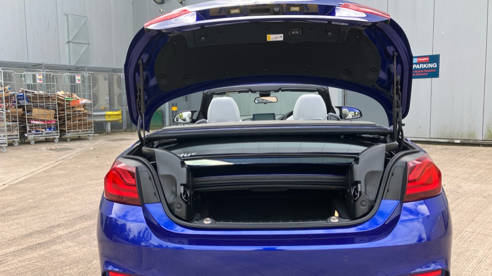 BMW M4 2dr DCT [Competition Pack] Petrol Convertible - Image 4