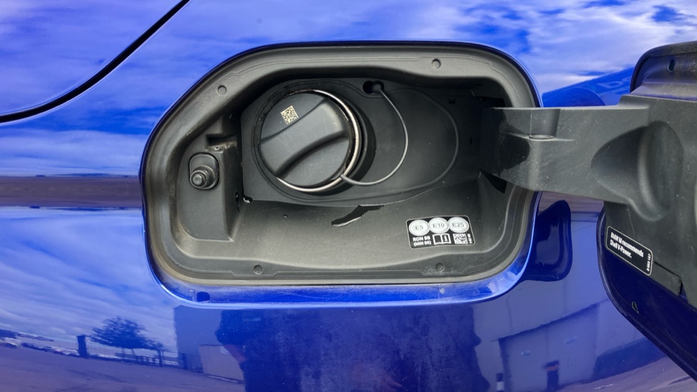 BMW M4 2dr DCT [Competition Pack] Petrol Convertible - Image 47
