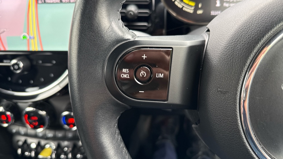 MINI Hatchback 135kW Cooper S Level 2 33kWh 3dr Auto Electric Hatchback - Image 28