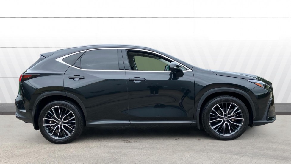 Lexus NX 350h 2.5 Takumi 5dr E-CVT [Pan roof] Hybrid Estate - Image 5