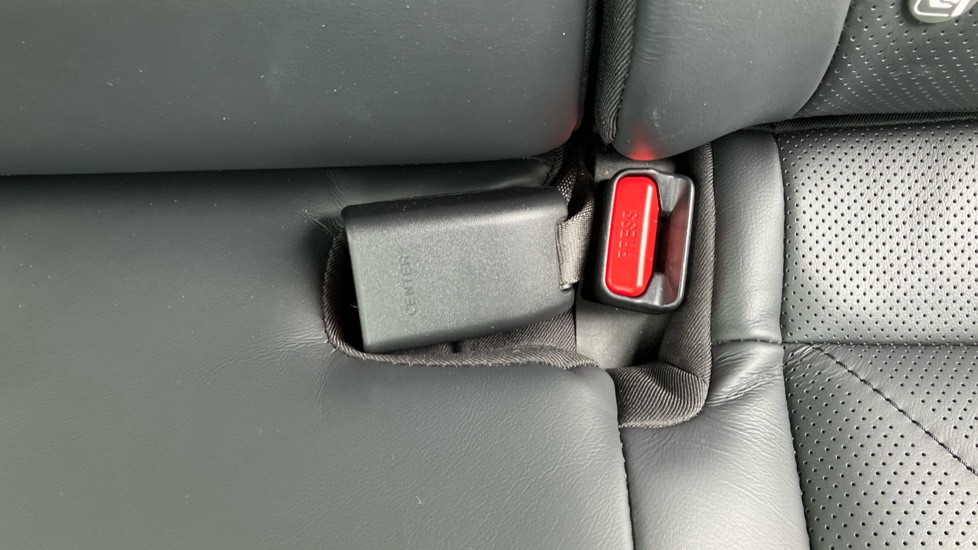 Lexus NX 350h 2.5 Takumi 5dr E-CVT [Pan roof] Hybrid Estate - Image 17