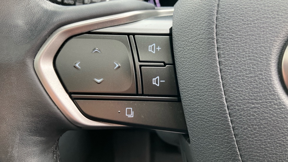 Lexus NX 350h 2.5 Takumi 5dr E-CVT [Pan roof] Hybrid Estate - Image 31