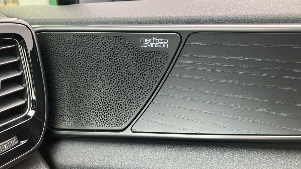 Lexus NX 350h 2.5 Takumi 5dr E-CVT [Pan roof] Hybrid Estate - Image 39