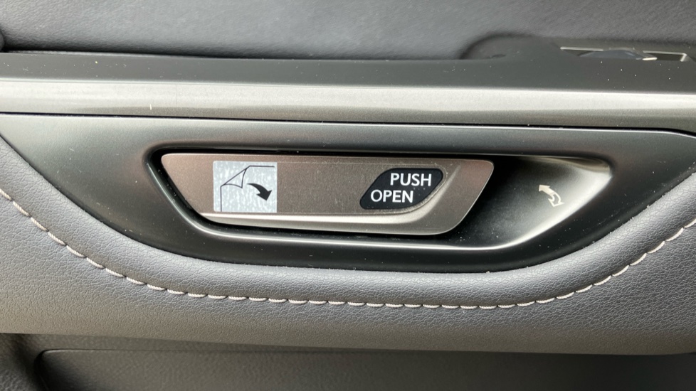Lexus NX 350h 2.5 Takumi 5dr E-CVT [Pan roof] Hybrid Estate - Image 65