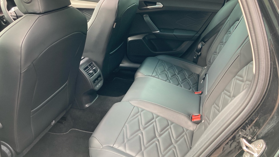 SEAT Leon 1.0 eTSI Xcellence Lux 5dr DSG Petrol Hatchback - Image 16