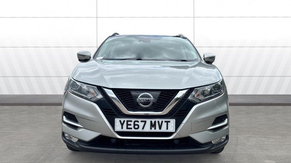 Nissan Qashqai 1.5 dCi N-Connecta 5dr Diesel Hatchback - Image 3