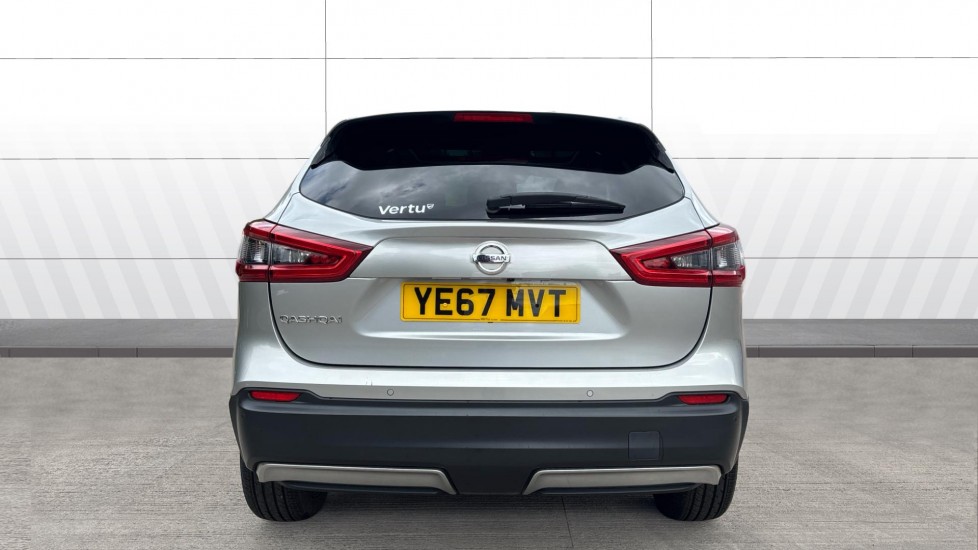Nissan Qashqai 1.5 dCi N-Connecta 5dr Diesel Hatchback - Image 6