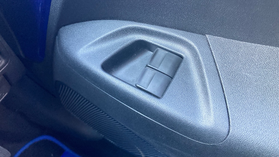 Peugeot 108 1.0 72 Active 3dr Petrol Hatchback - Image 33