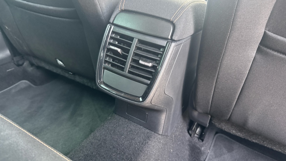 Skoda Kamiq 1.5 TSI SE L Executive 5dr Petrol Hatchback - Image 30