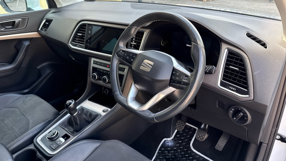 SEAT Ateca 1.5 TSI EVO Xperience 5dr Petrol Estate - Image 11