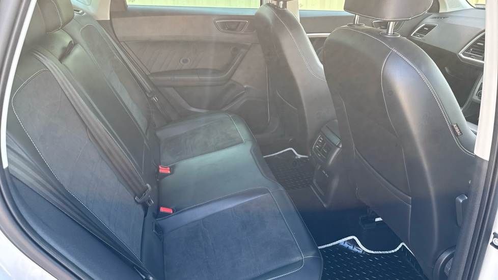 SEAT Ateca 1.5 TSI EVO Xperience 5dr Petrol Estate - Image 16
