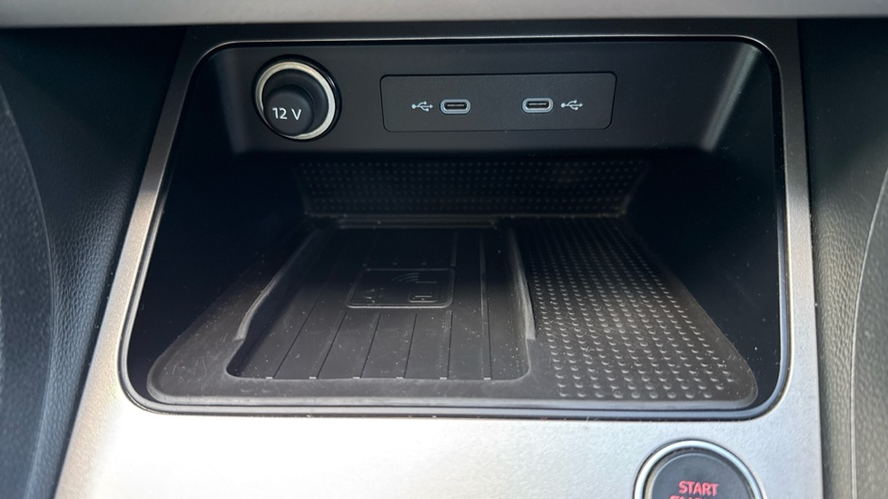 SEAT Ateca 1.5 TSI EVO Xperience 5dr Petrol Estate - Image 25