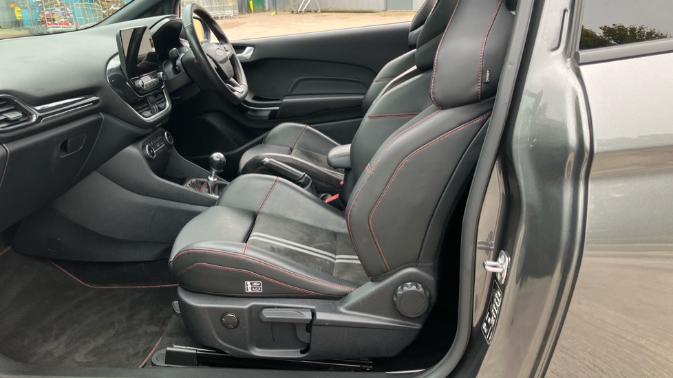 Ford Fiesta ST 1.5 EcoBoost ST-2 Navigation 3dr Petrol Hatchback - Image 16