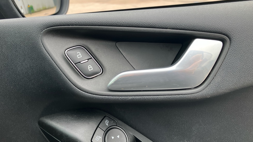 Ford Fiesta ST 1.5 EcoBoost ST-2 Navigation 3dr Petrol Hatchback - Image 36