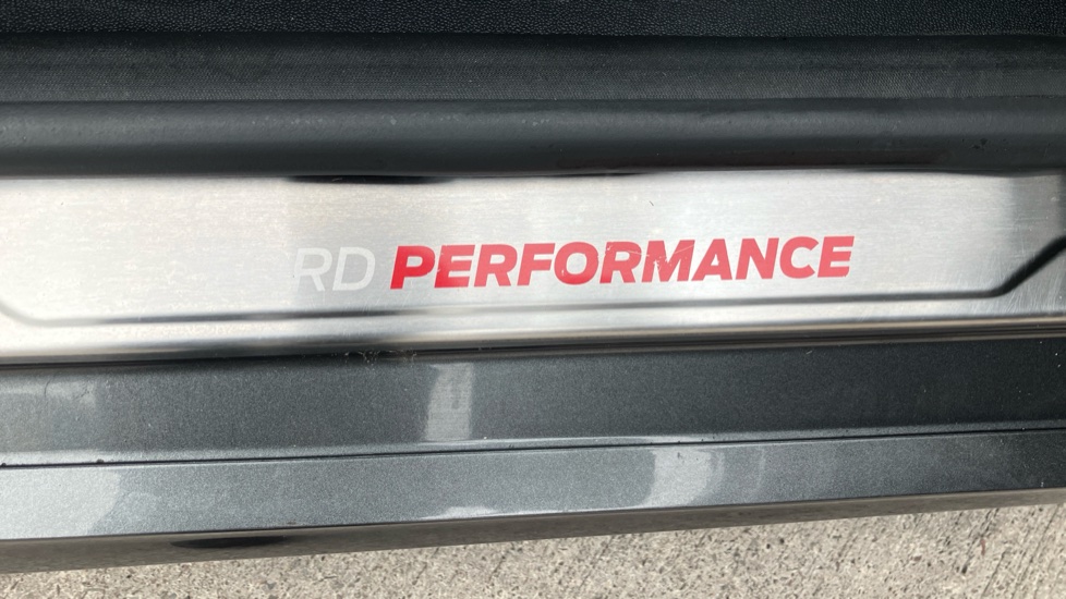 Ford Fiesta ST 1.5 EcoBoost ST-2 Navigation 3dr Petrol Hatchback - Image 39