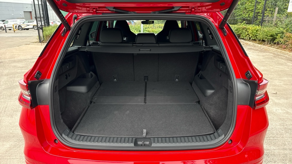 Skoda Kodiaq 2.0 TSI vRS 4X4 5dr DSG [7 Seat] Petrol Estate - Image 4