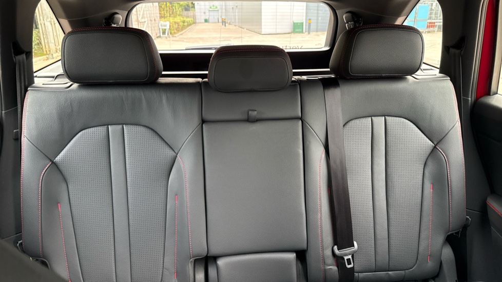 Skoda Kodiaq 2.0 TSI vRS 4X4 5dr DSG [7 Seat] Petrol Estate - Image 15