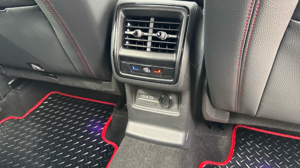 Skoda Kodiaq 2.0 TSI vRS 4X4 5dr DSG [7 Seat] Petrol Estate - Image 46